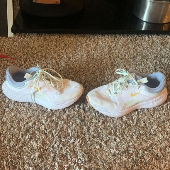 (WMNS) Nike React Escape RN 'White Glacier Grey' CV3817-104 size 6.5. - Picture 14 of 16